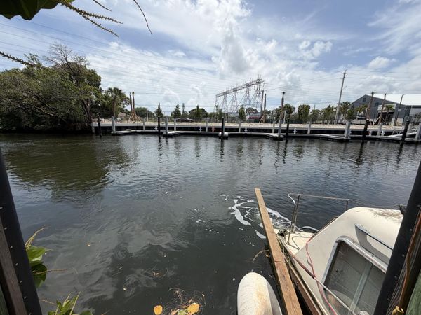 601 NW 7th Street, Dania Beach, FL 33004