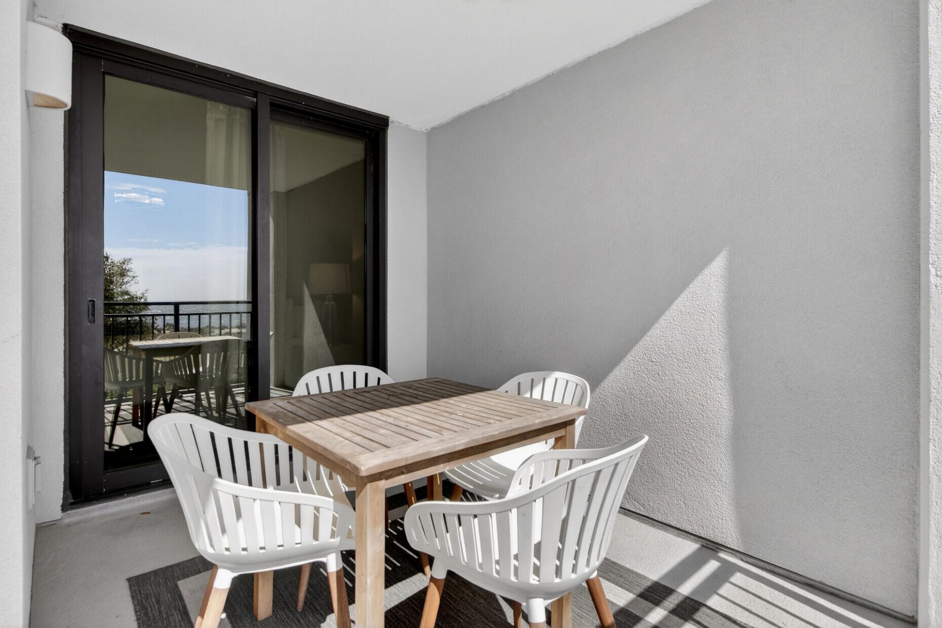 7600 Palmetto Drive Photo 13