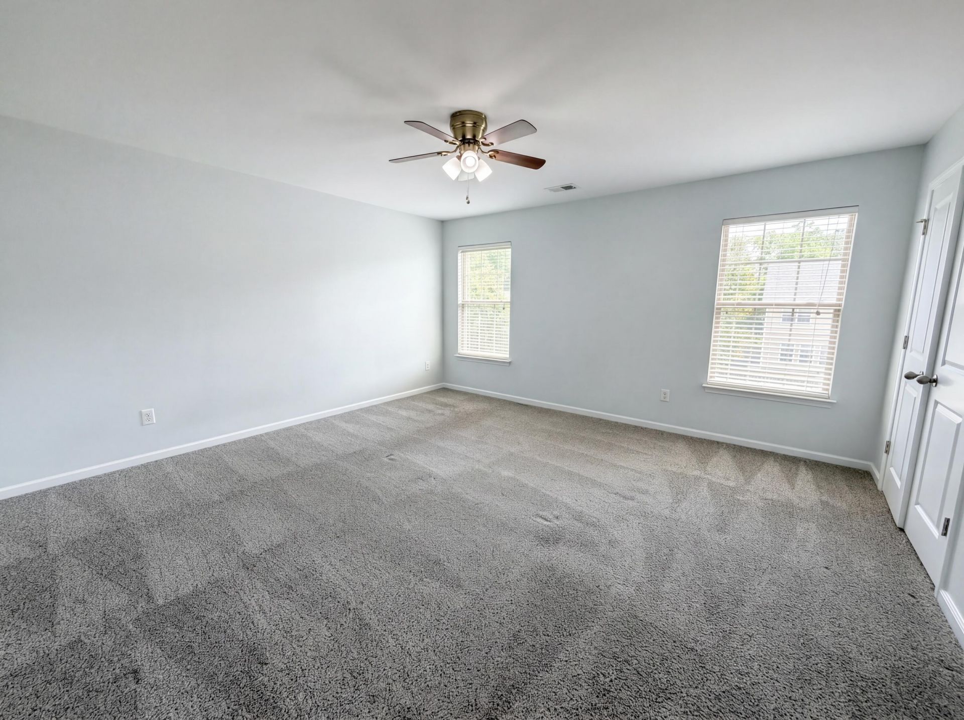 133 Roadster Row Photo 14