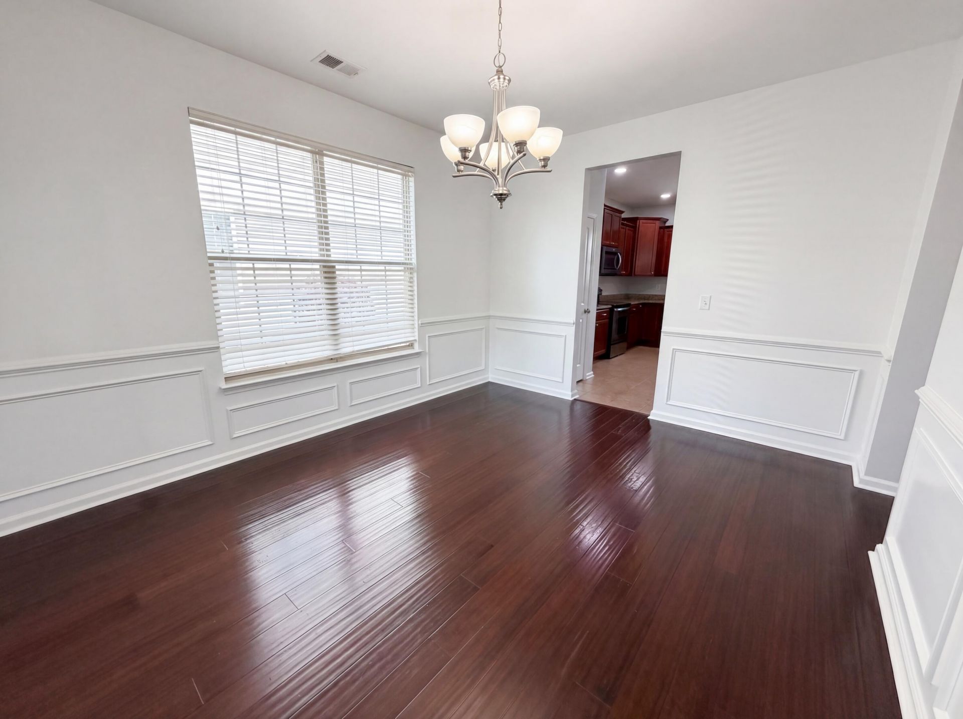 133 Roadster Row Photo 12