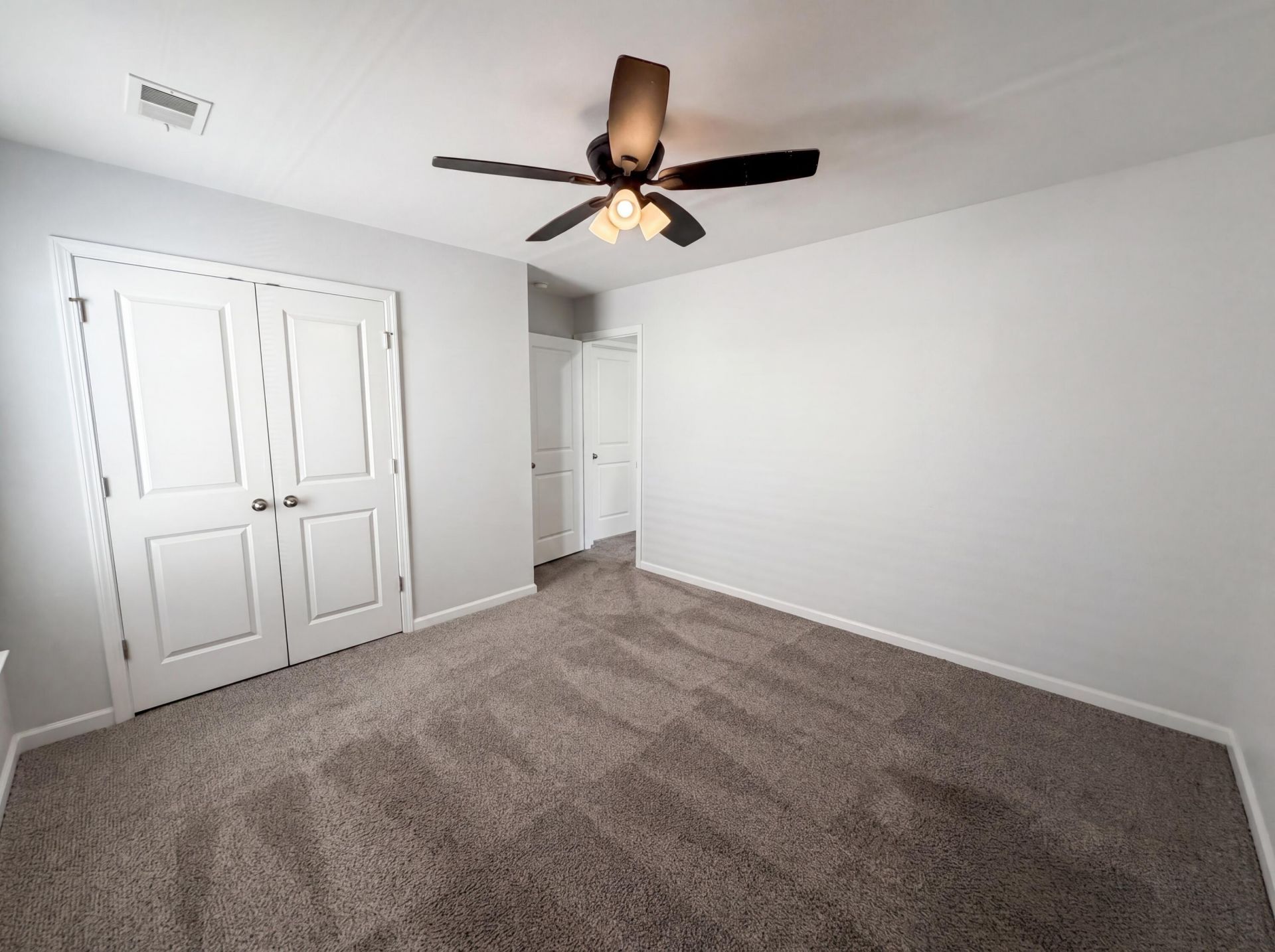 133 Roadster Row Photo 14