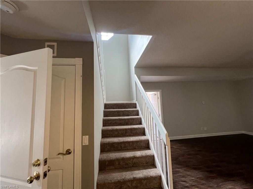 5365 Cove Cir, Unit 125, Naples, FL 34119 Photo