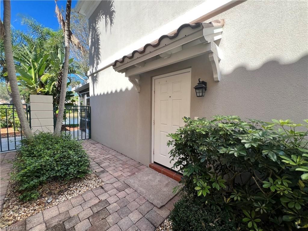 5365 Cove Cir, Unit 125, Naples, FL 34119 Photo