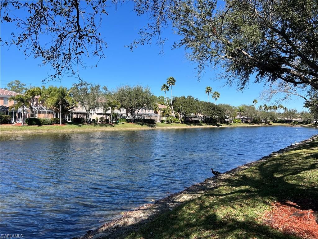 5365 Cove Cir, Unit 125, Naples, FL 34119 Photo