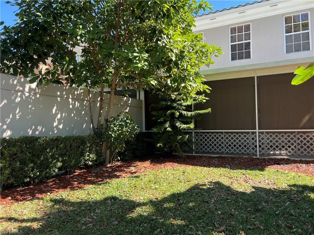 5365 Cove Cir, Unit 125, Naples, FL 34119 Photo