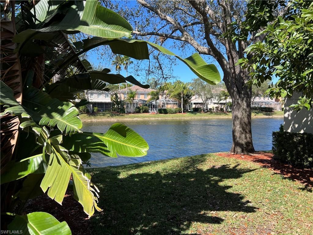 5365 Cove Cir, Unit 125, Naples, FL 34119 Photo