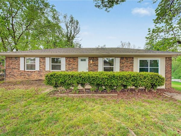2104 Wood Street, Rogers, AR 72756