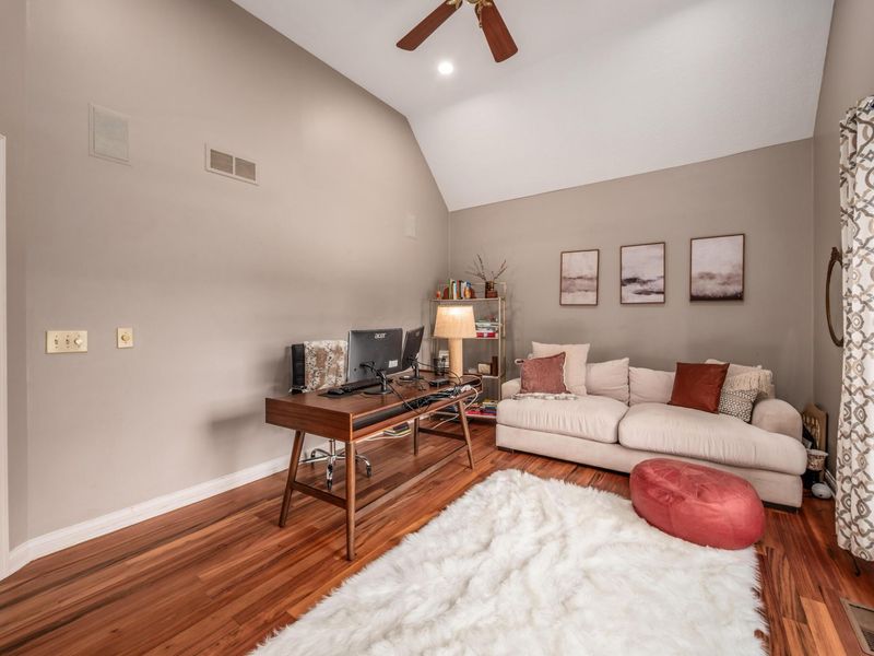 5695 Medallion Drive E, Westerville, OH 43082 Photo 11