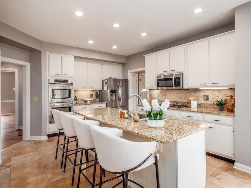 5695 Medallion Drive E, Westerville, OH 43082 Photo 24