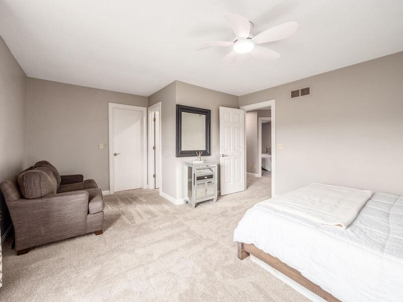 5695 Medallion Drive E, Westerville, OH 43082 Photo 46