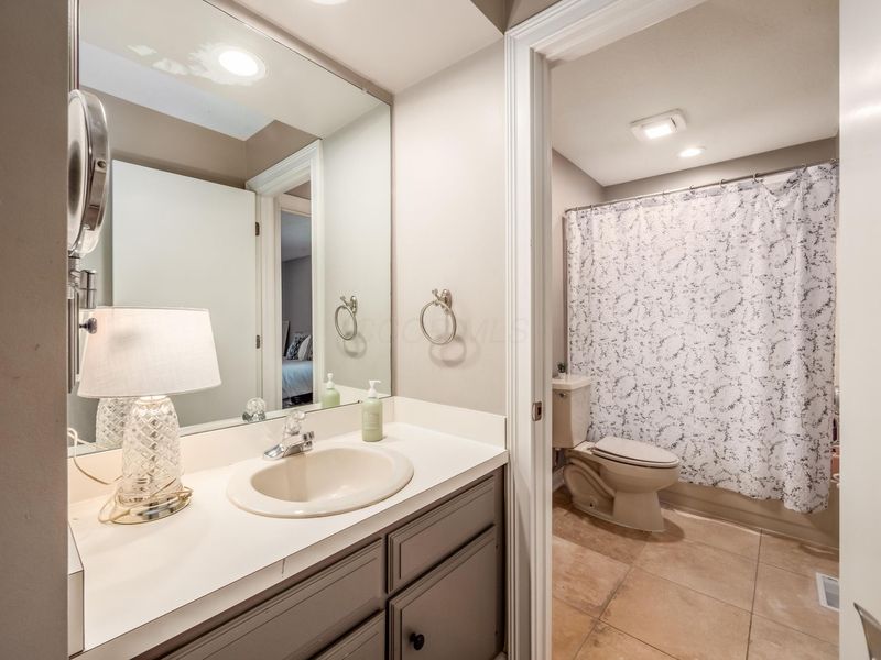 5695 Medallion Drive E, Westerville, OH 43082 Photo 52