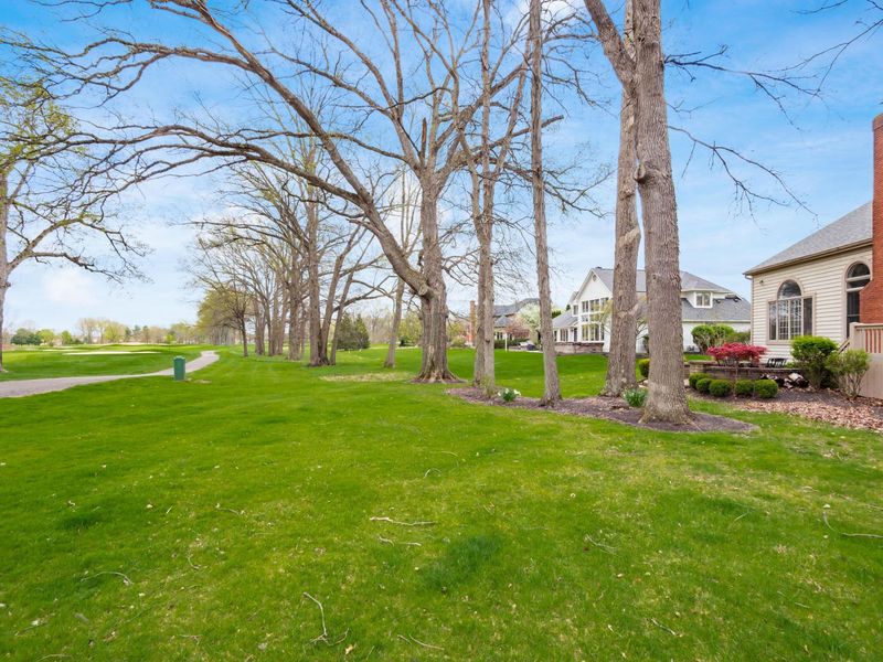 5695 Medallion Drive E, Westerville, OH 43082 Photo 79