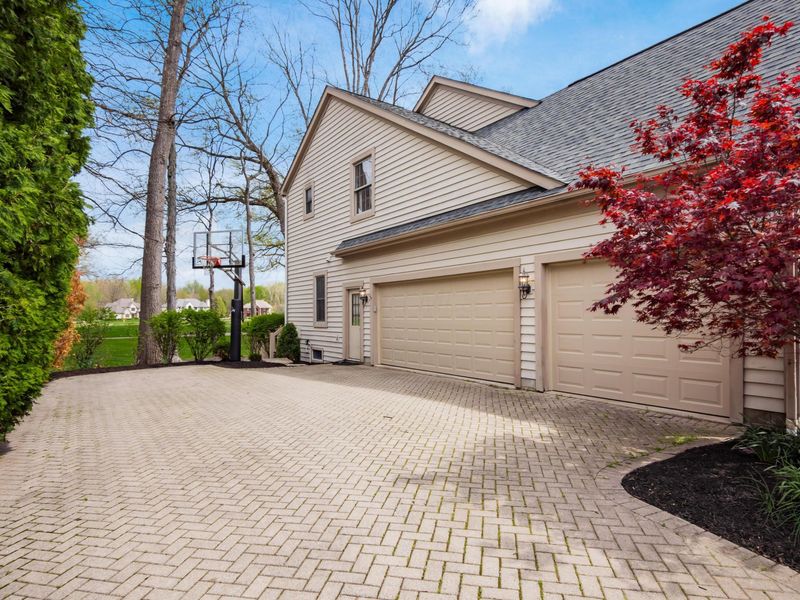 5695 Medallion Drive E, Westerville, OH 43082 Photo 91