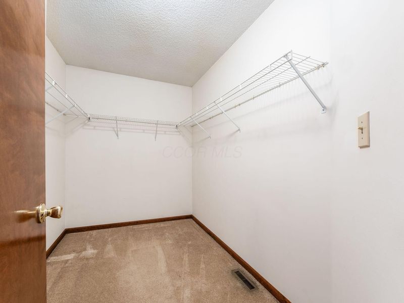 1545 Raspberry Run Drive , Columbus, OH 43204 Photo 16