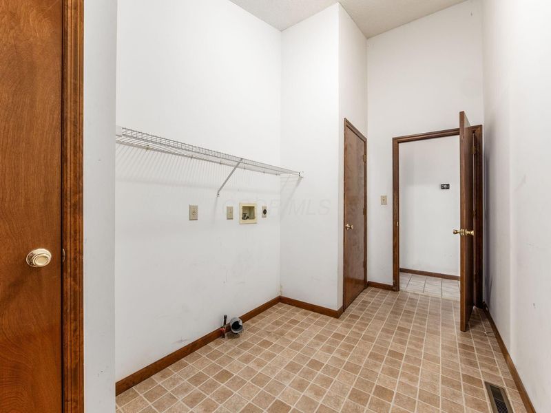 1545 Raspberry Run Drive , Columbus, OH 43204 Photo 28