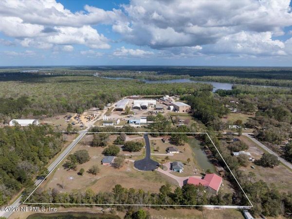 100 PILOTHOUSE Court, Palatka, FL 32177