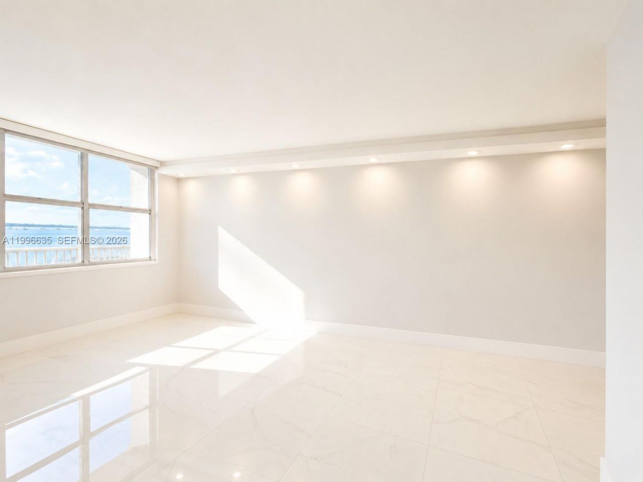 1420 Brickell Bay Dr, Unit 702E, Miami, FL 33131 Photo