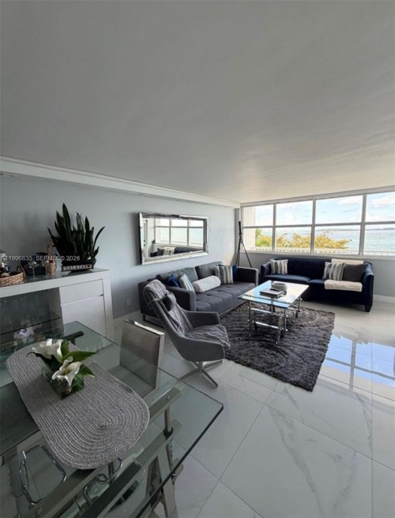 1420 Brickell Bay Dr, Unit 702E, Miami, FL 33131 Photo