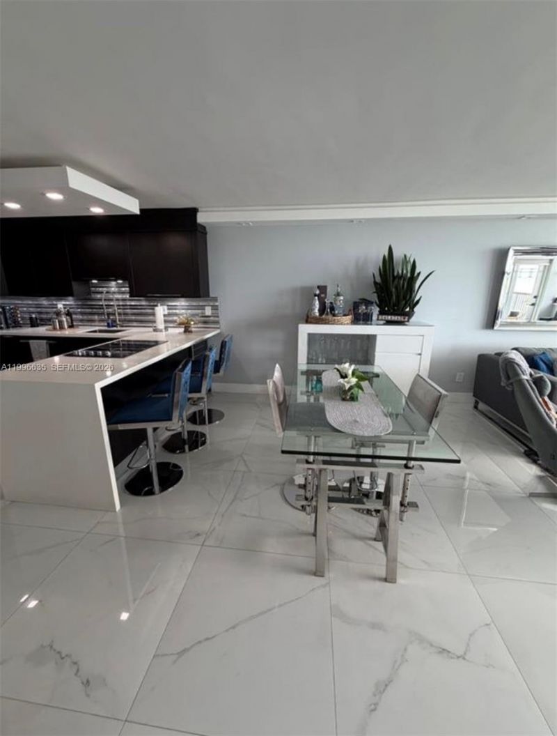 1420 Brickell Bay Dr, Unit 702E, Miami, FL 33131 Photo