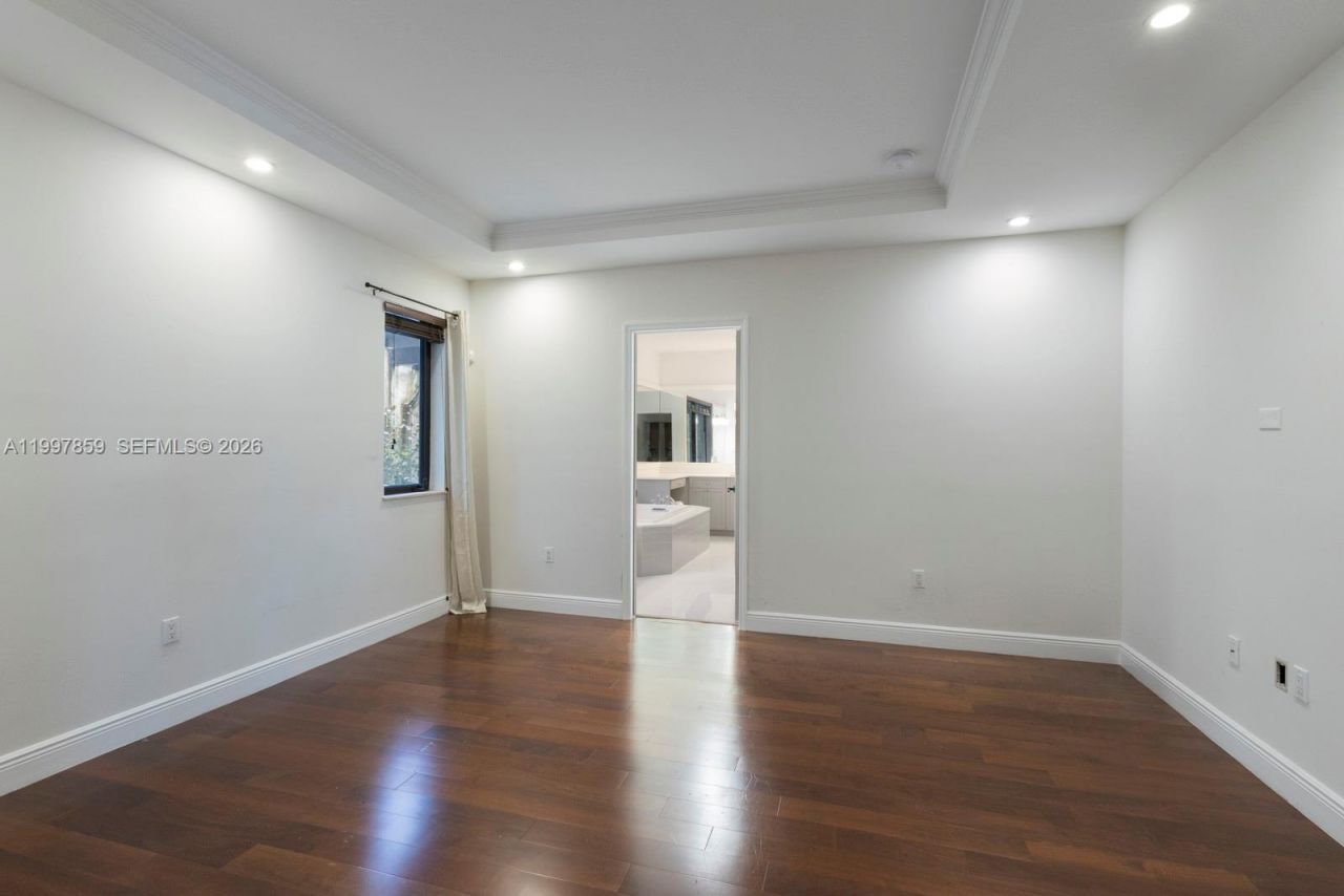 324 SW 30th Rd, Unit -, Miami, FL 33129 Photo