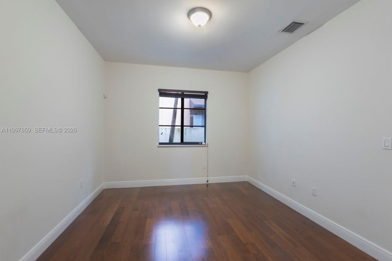 324 SW 30th Rd, Unit -, Miami, FL 33129 Photo