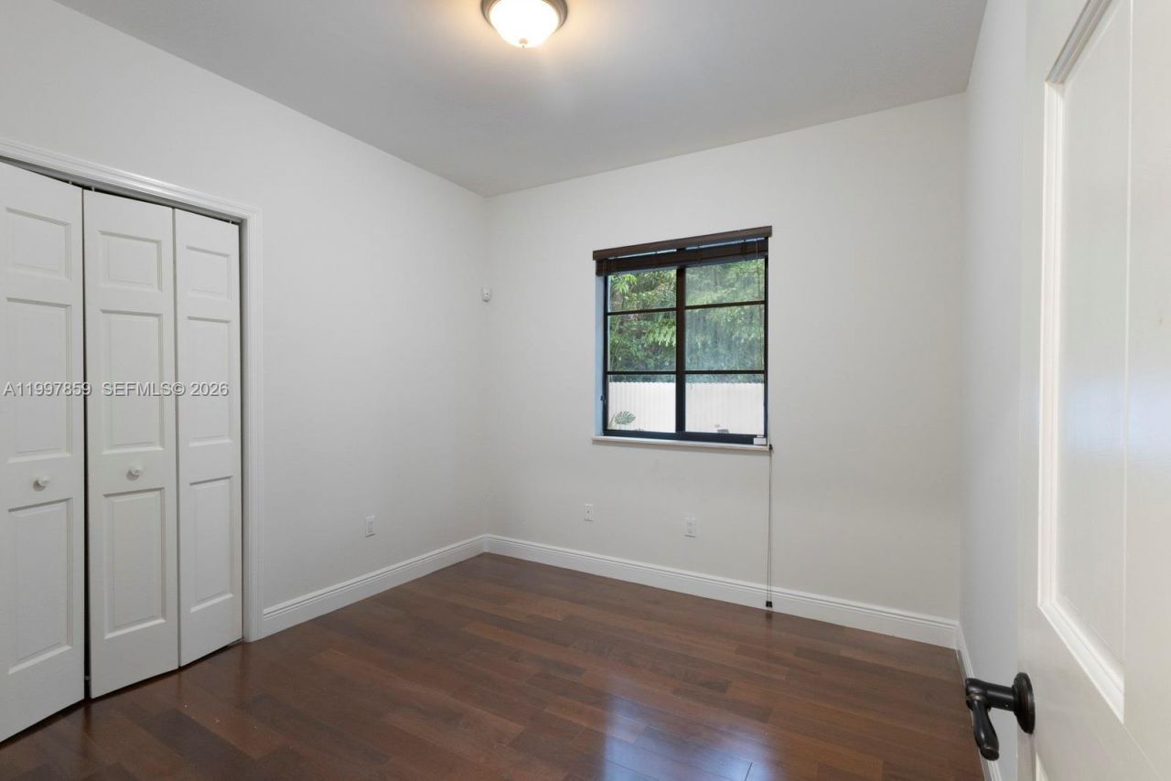 324 SW 30th Rd, Unit -, Miami, FL 33129 Photo