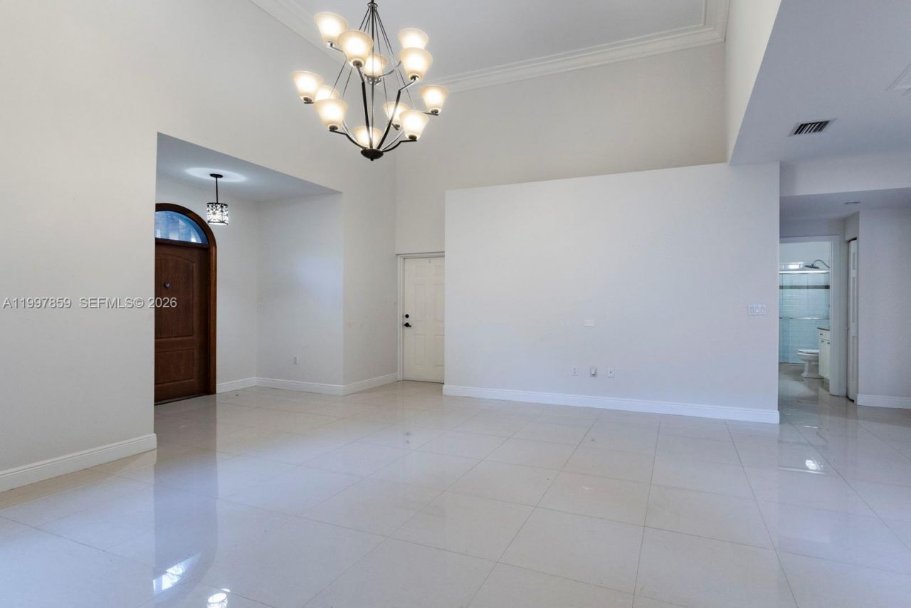 324 SW 30th Rd, Unit -, Miami, FL 33129 Photo