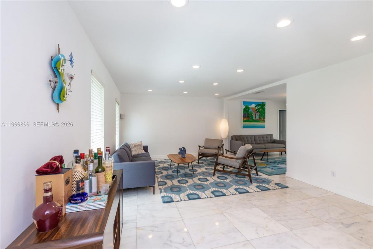 14610 Tarpon Dr, Coral Gables, FL 33158 Photo