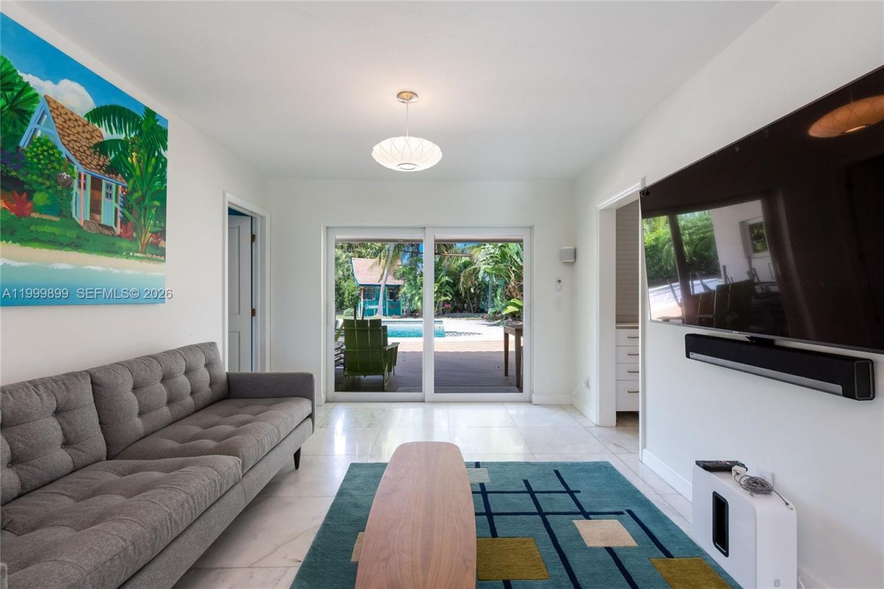 14610 Tarpon Dr, Coral Gables, FL 33158 Photo