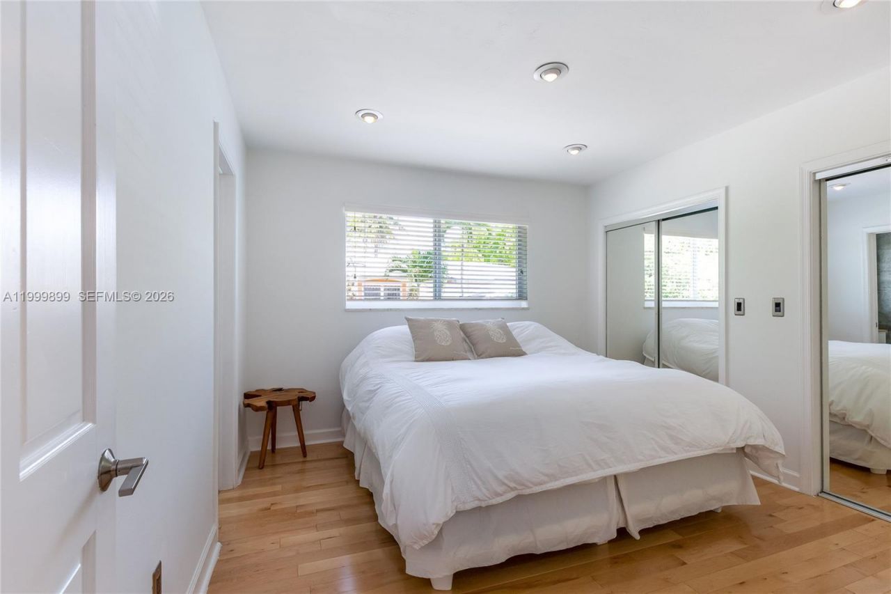 14610 Tarpon Dr, Coral Gables, FL 33158 Photo