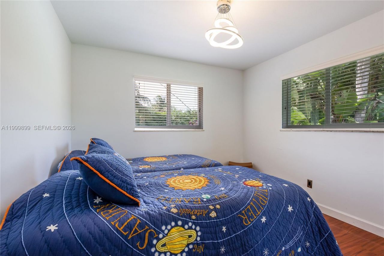 14610 Tarpon Dr, Coral Gables, FL 33158 Photo