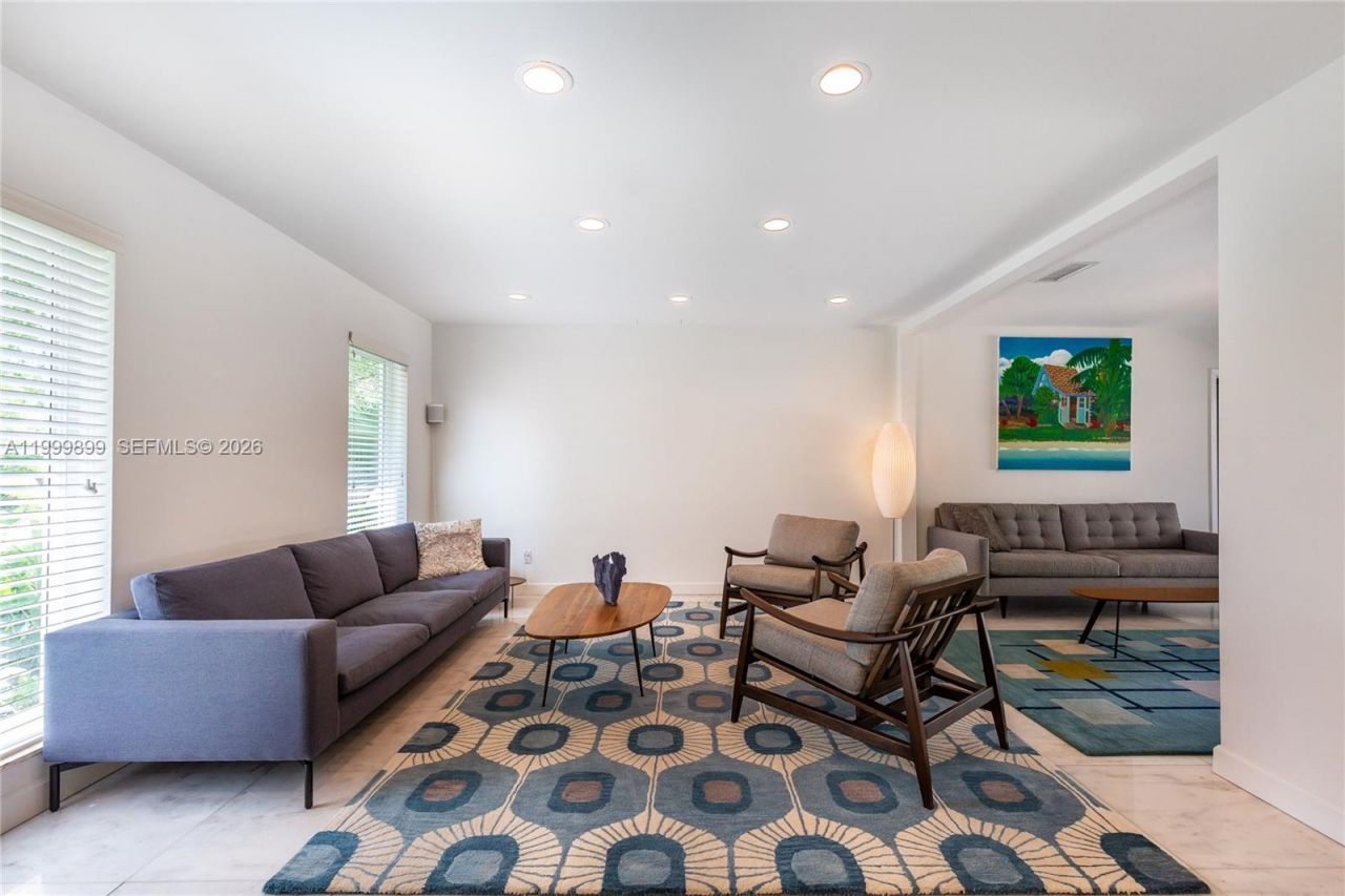 14610 Tarpon Dr, Coral Gables, FL 33158 Photo