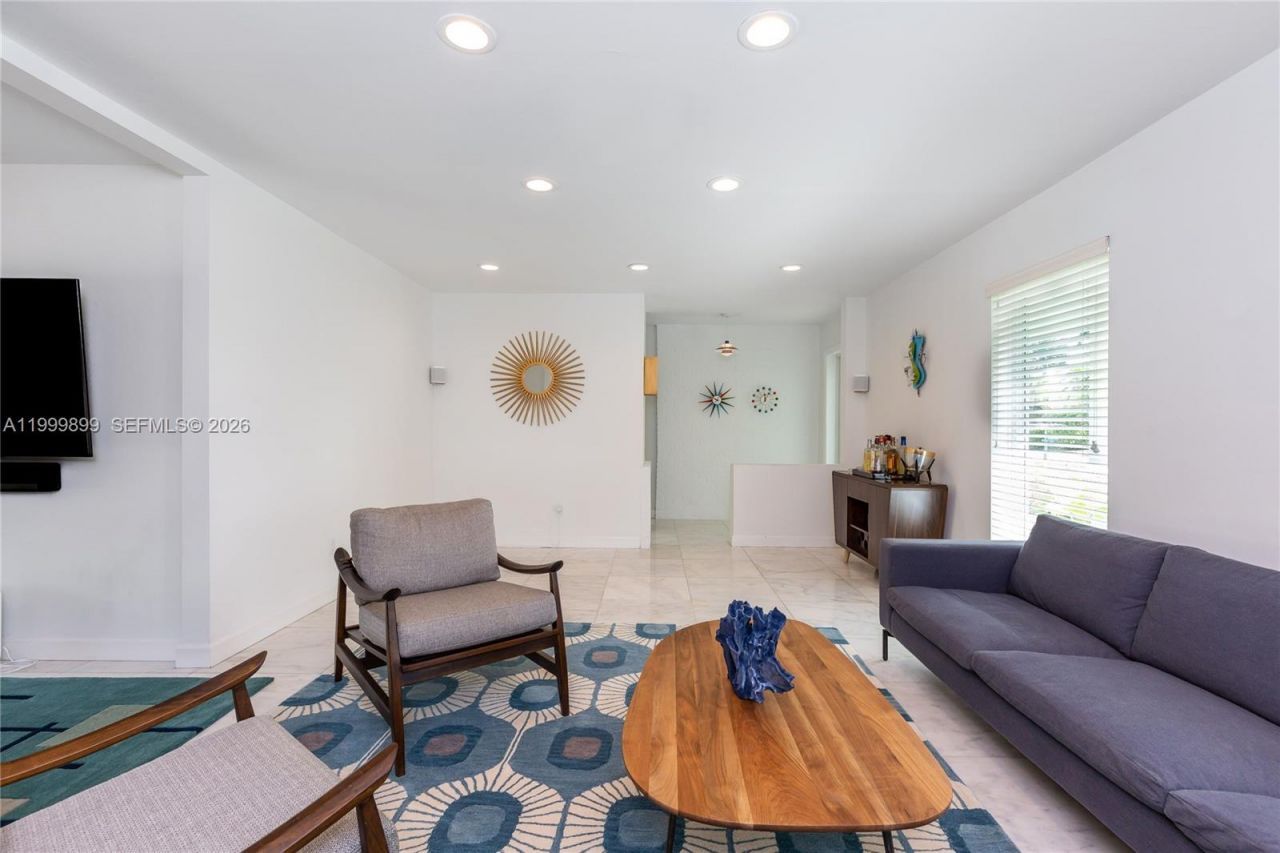 14610 Tarpon Dr, Coral Gables, FL 33158 Photo