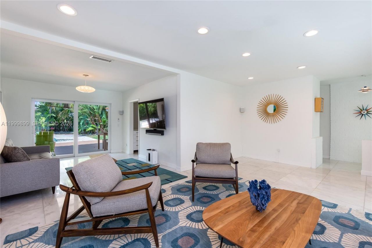 14610 Tarpon Dr, Coral Gables, FL 33158 Photo