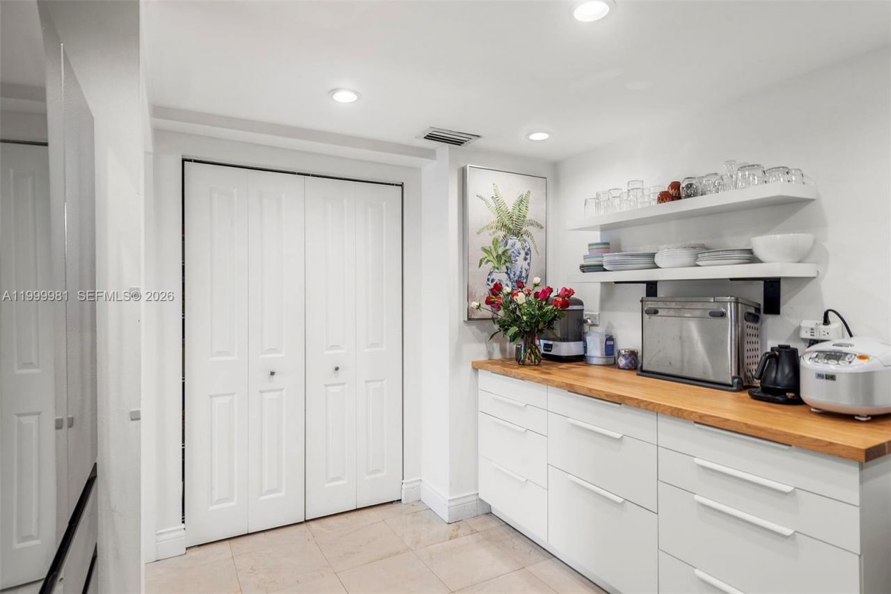 1915 Brickell Ave, Unit C1612, Miami, FL 33129 Photo