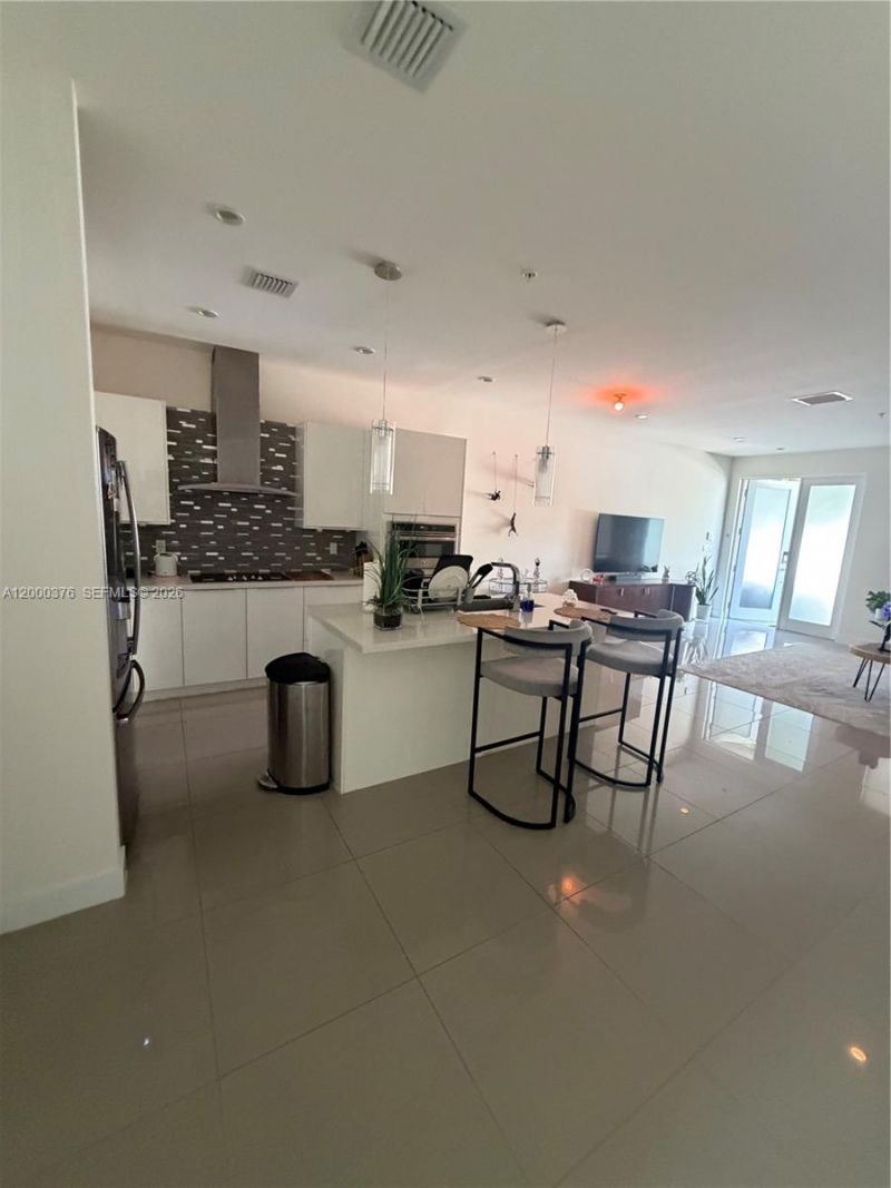 10220 NW 63rd Ter, Unit 106, Doral, FL 33178 Photo