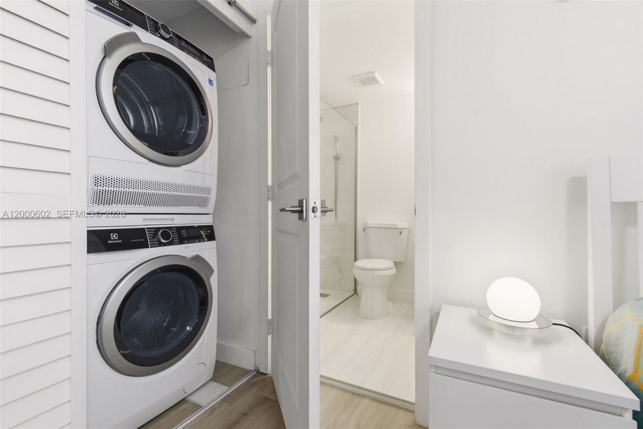 1550 Drexel Ave, Unit 207, Miami Beach, FL 33139 Photo