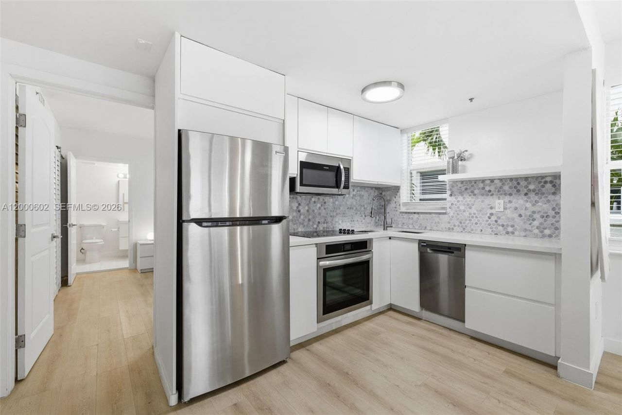 1550 Drexel Ave, Unit 207, Miami Beach, FL 33139 Photo