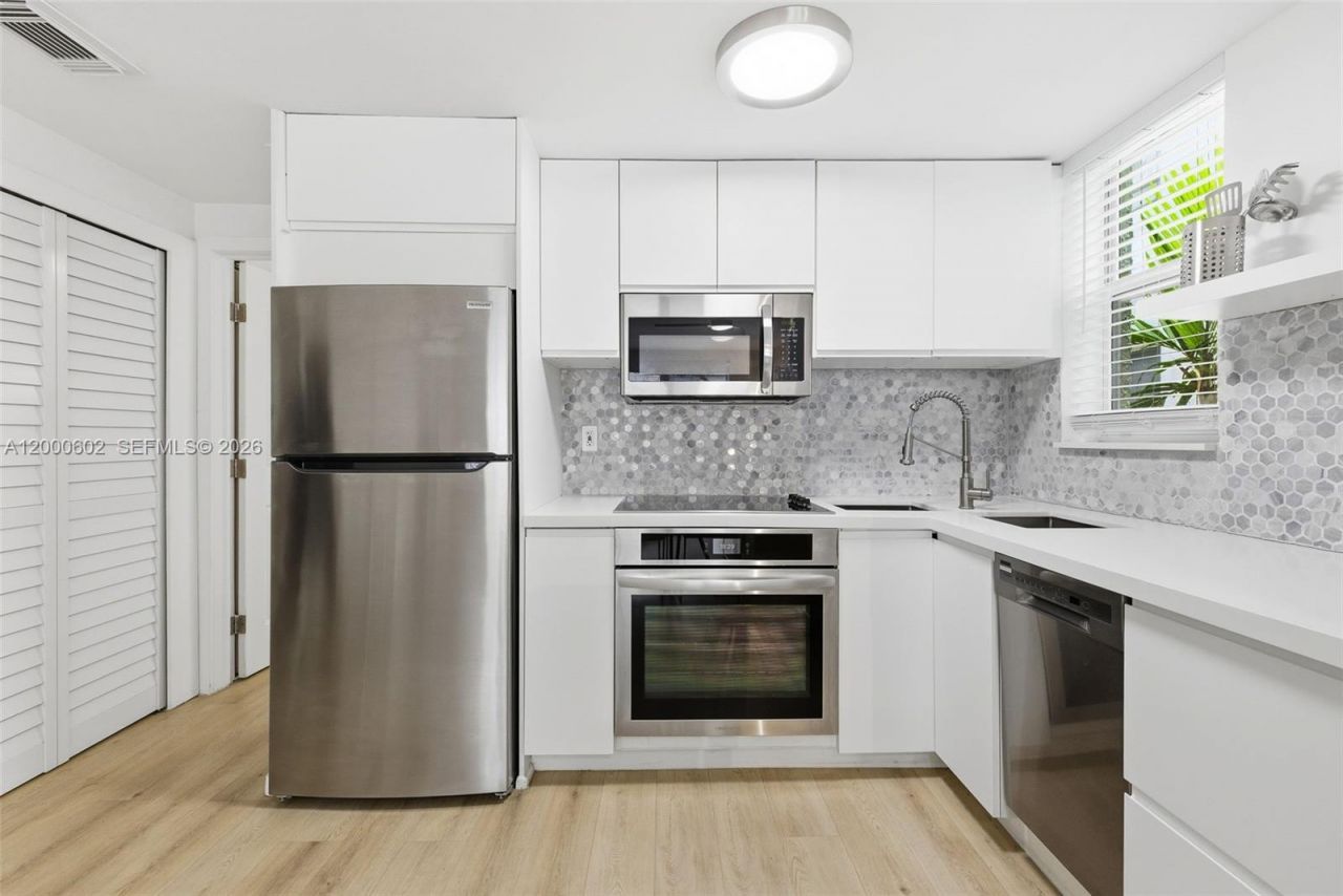 1550 Drexel Ave, Unit 207, Miami Beach, FL 33139 Photo