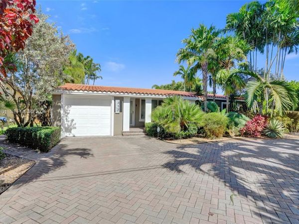 417 NE 29th St , Wilton Manors, FL 33334