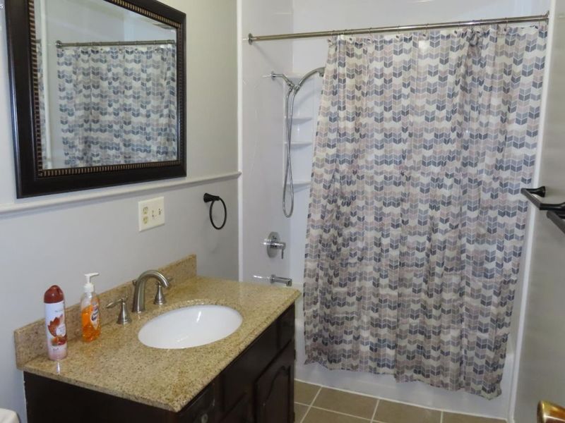 3008 N Bayview Lane, Sandusky, OH 44870 Photo 10