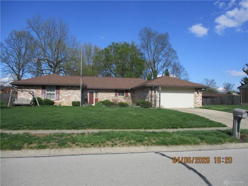6330 Rangeview Drive, Clayton, OH 45415 Photo 1