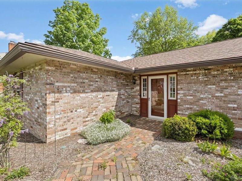 6330 Rangeview Drive, Clayton, OH 45415 Photo 9