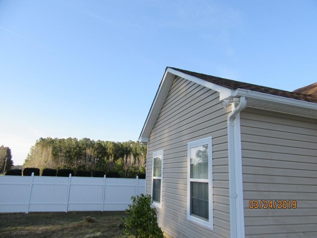104 Belclare Way Photo 28