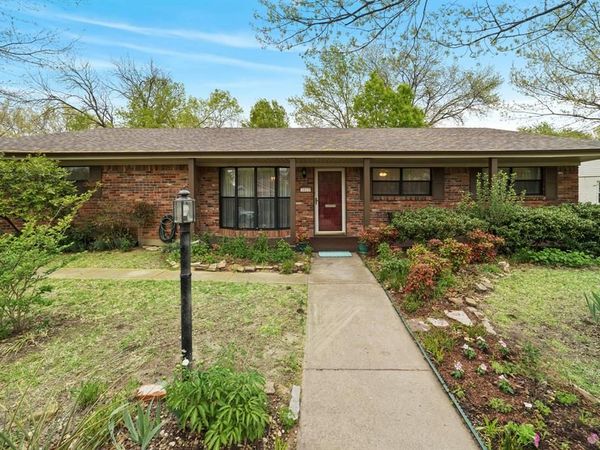 1013 Yorkshire Drive, Sherman, TX 75092