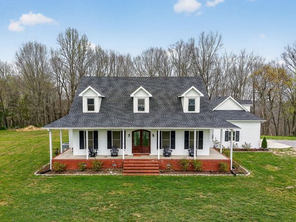 765 Martin Rd , Smithville, TN 37166