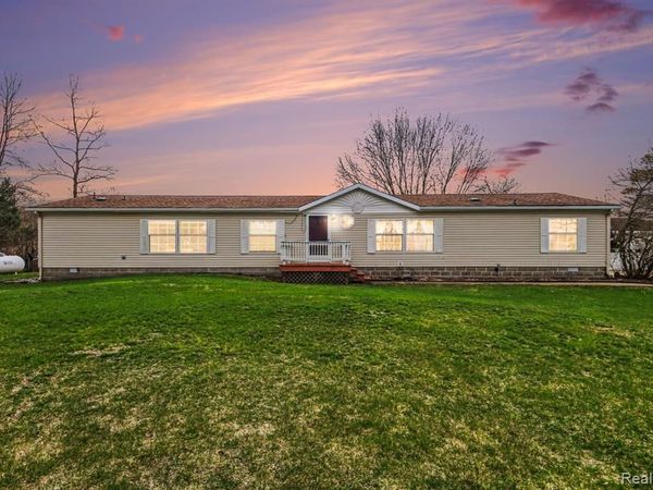 7689 Sidney Road, Montcalm Twp, MI 48838