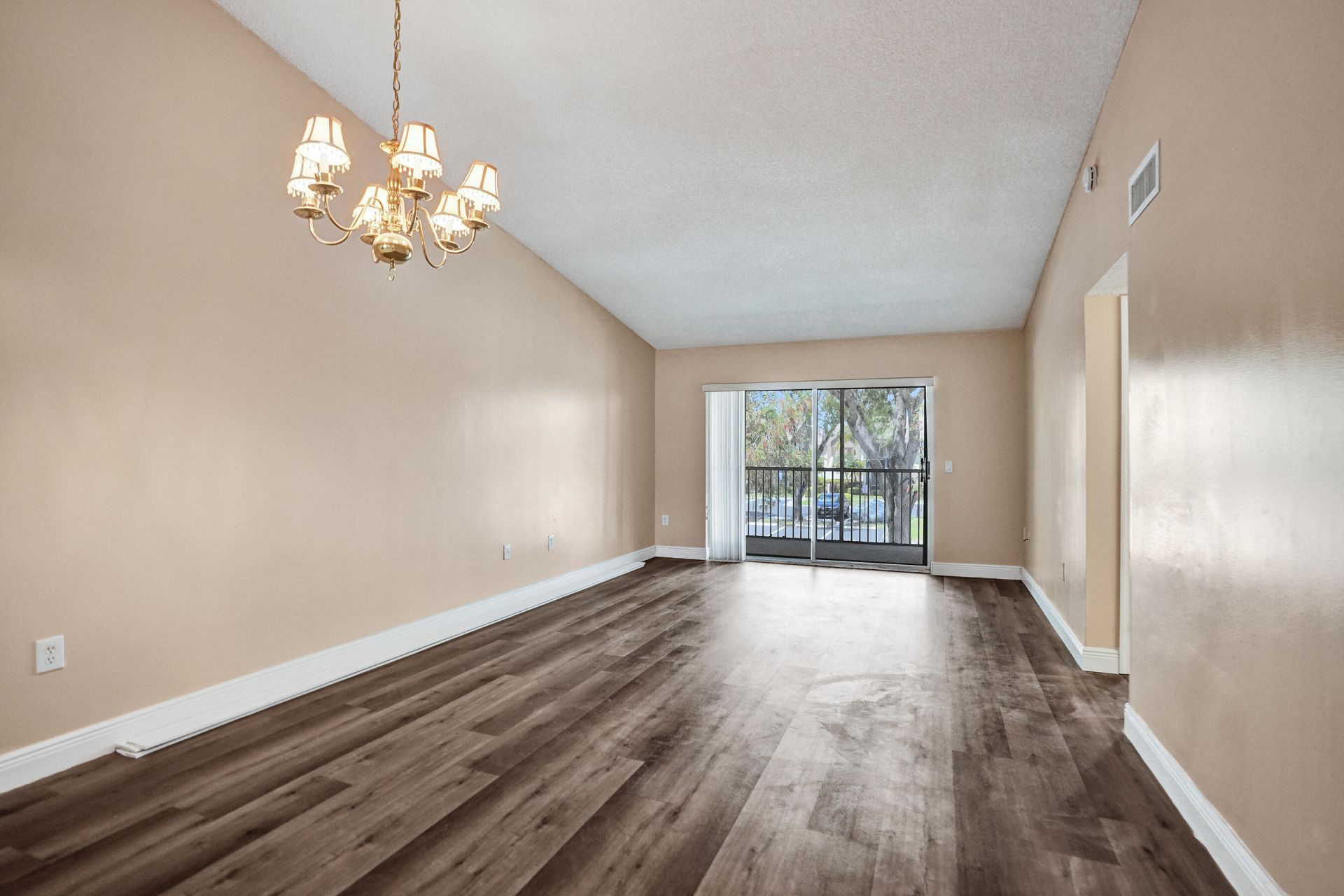 7557 Trent Drive, Unit 213, Tamarac, FL 33321 Photo