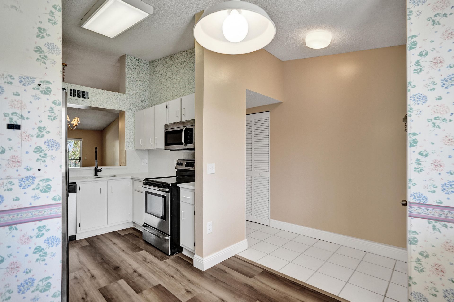 7557 Trent Drive, Unit 213, Tamarac, FL 33321 Photo