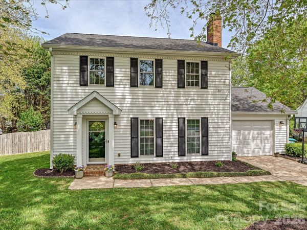 1616 English Knoll Drive, Matthews, NC 28105